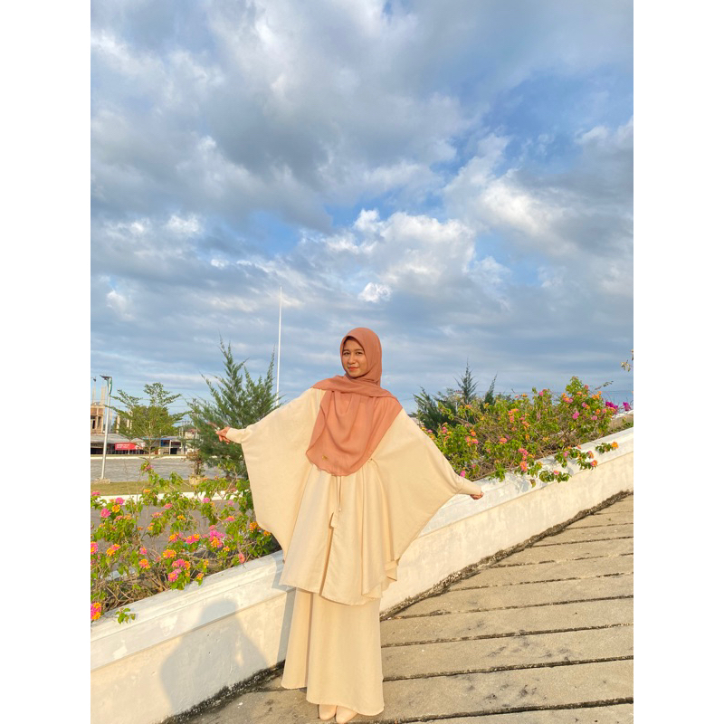 Aira Dress