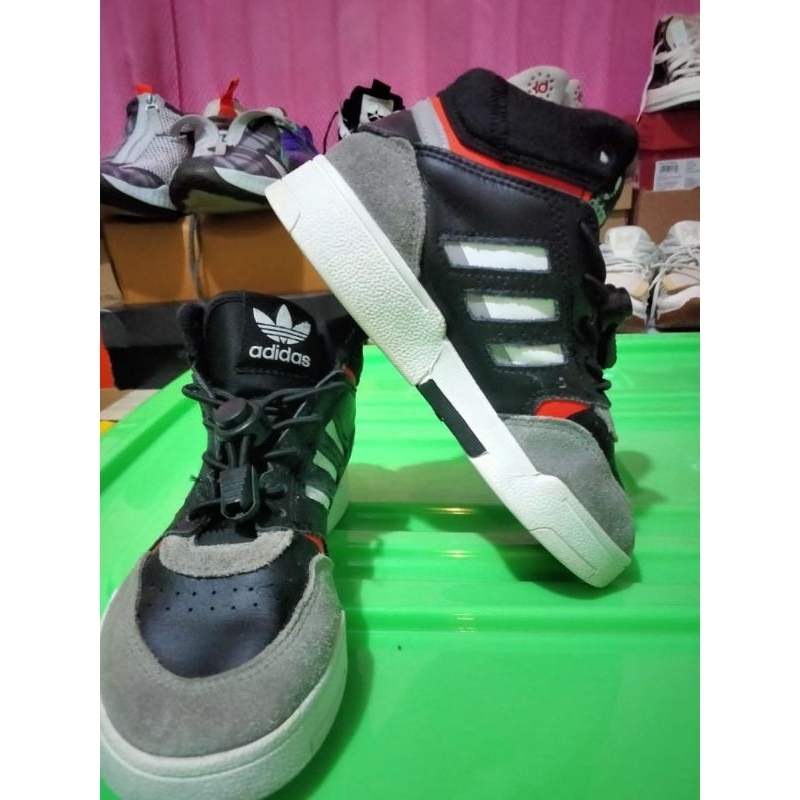 sepatu second branded anak