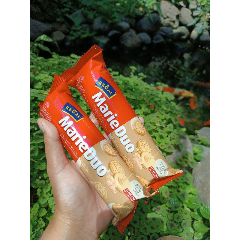 

biskuit biscuit marie duo regal peanut butter marie duo selai kacang