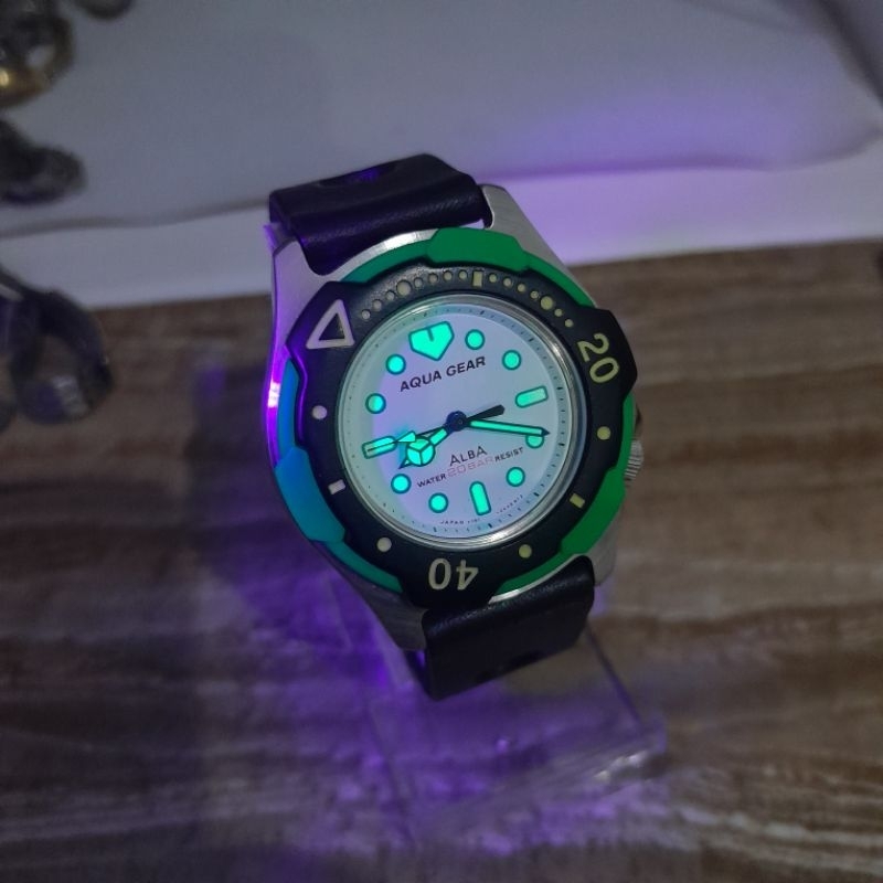 Jam tangan pria Alba Aqua gear V701 1S30 diver style