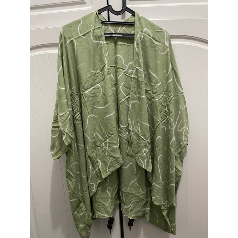 PRELOVED - OUTER WANITA KAIN BALI