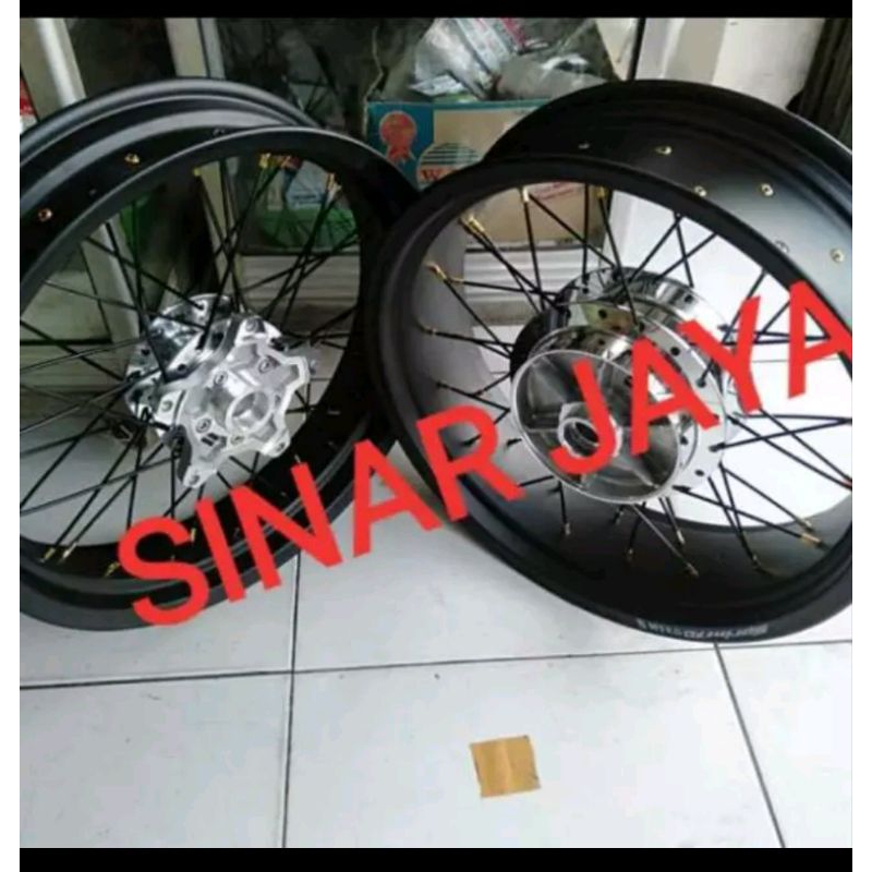 sepaket velg jari 450 350 300 17 Vixion r vva R15 v3 mt yamaha xsr 155