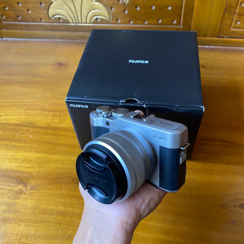 Mirrorless Fuji film Xa5 Hitam Fullset Mulus Like New