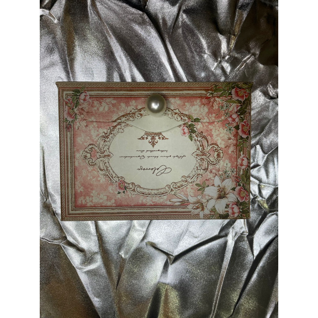 Eyeshadow pallet kkv