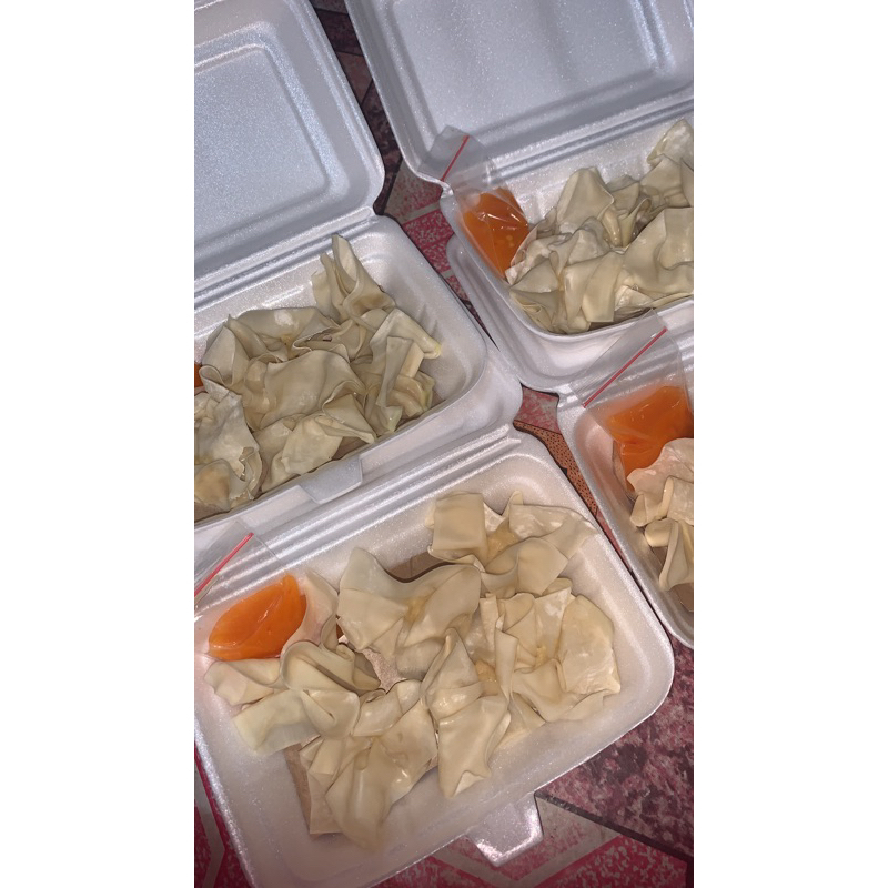 

Pangsit isi ayam