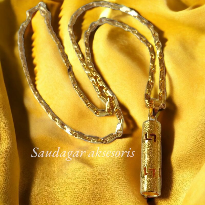 Kalung Bandul Bambu Pasir Ukir Lapis Emas 24k Warna Kuning