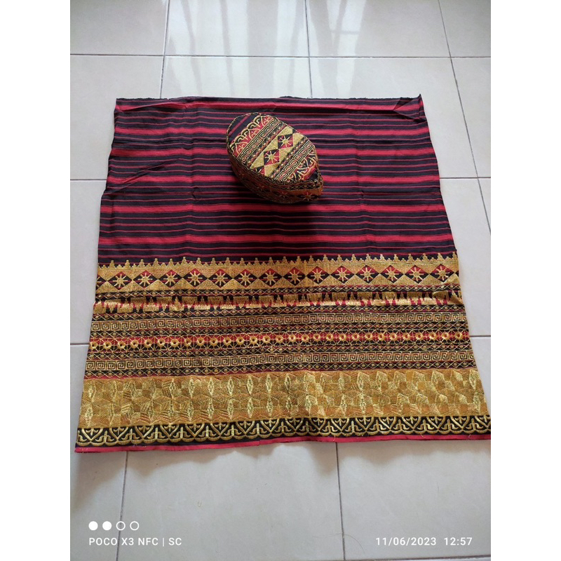 kain sarung songket adat tapis lampung bordir set peci