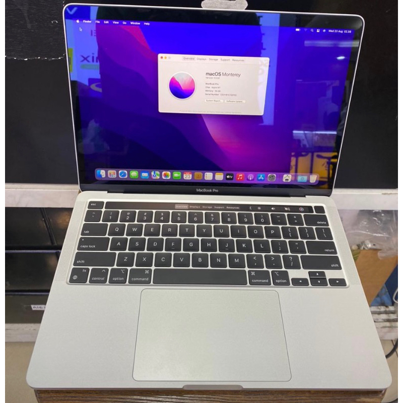 Macbook Pro 2020 2021 13inch 256GB M1 Chip 8 Core CPU - 16/256GB Silver