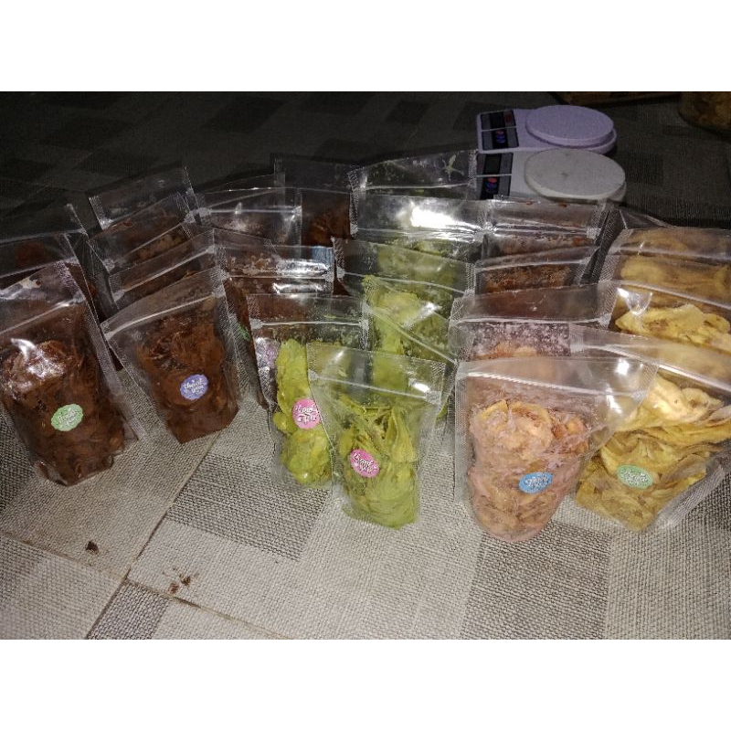 

kripik pisang KEPOK ORIGINAL (asin gurih renyah tanpa micin) dijamin tidak bikin tenggorokan sakit AMAN