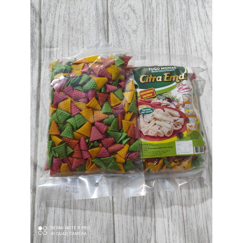 

tugu monas krupuk renyah