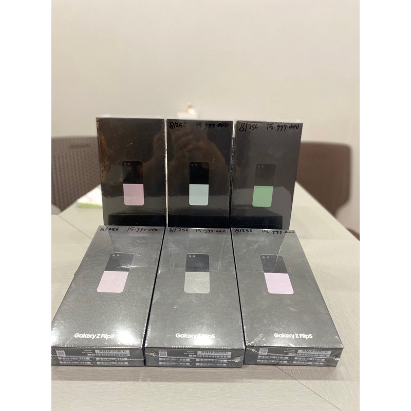 SAMSUNG GALAXY ZFlip 5 8/256Gb 12/256Gb Bergaransi Resmi Samsung 1 tahun