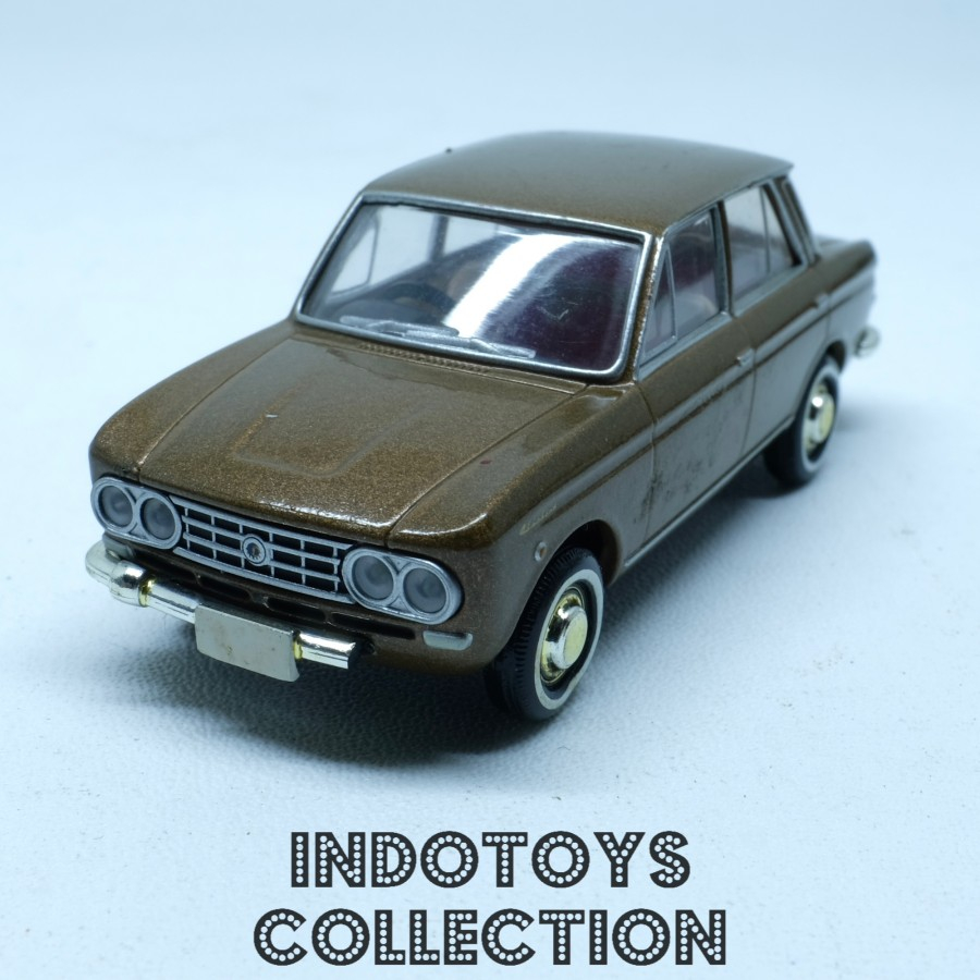 Tomica Limited Vintage ~ Datsun Bluebird 410 LL