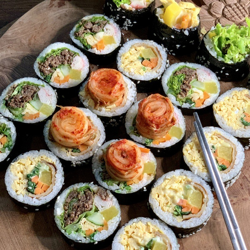 

KOTO KIMBAP 김밥 - 1 ROLL/10 SLICES FRESHLY MADE TO ORDER 6 DAYS A WEEK (GIMBAP). HALAL