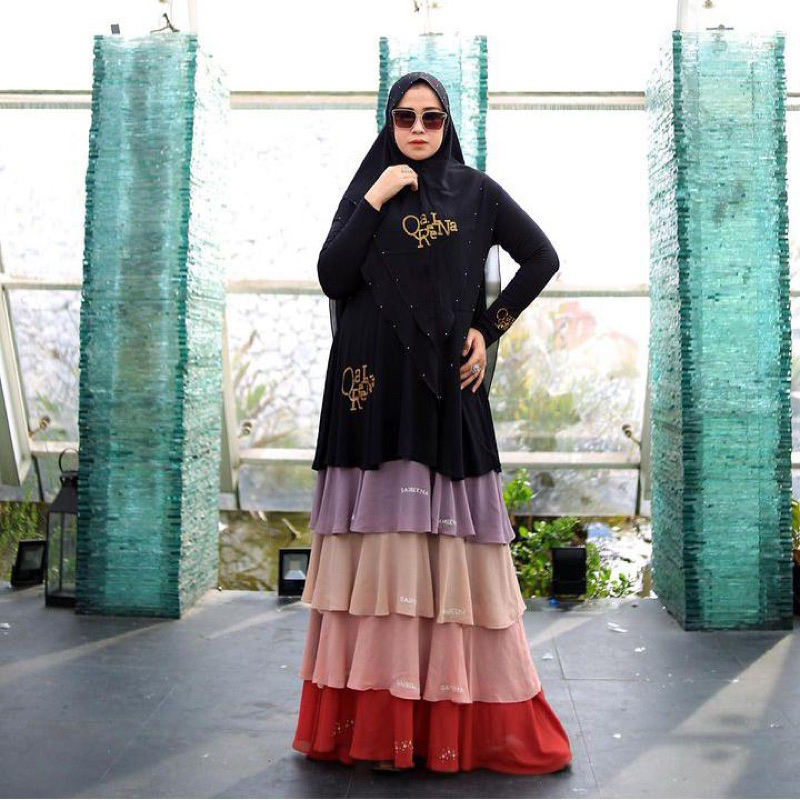 HIKARI VOL 1 QAIREENA