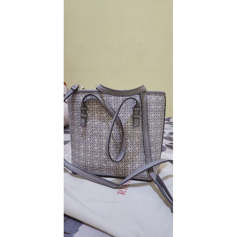 Preloved Mono Tote Bag Ria Miranda