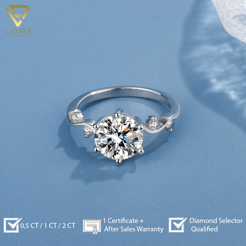 Lore Jewellery - Cincin Moissanite Lapis Emas 18K - Sweet Rue Simple Moissanite Ring 0.5/1.0/2.0 Carat [GRA Certificated and Sales Warranty]