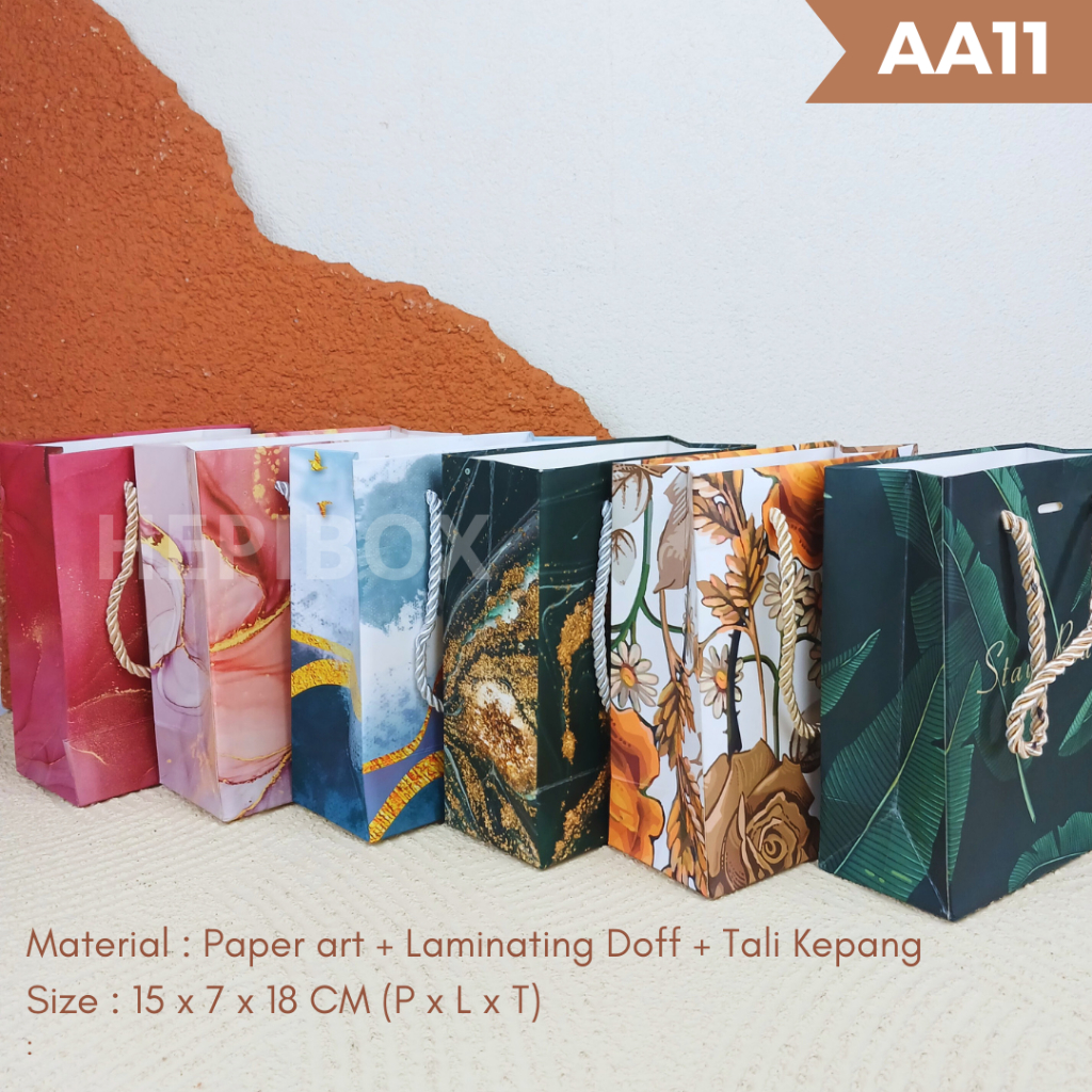 Paperbag Motif Tebal Ukuran Kecil / Tas Tenteng Kado / Gift Bag / Shopping Bag / Tas Kertas Kado Tebal Murah | AA11 | 15 x 7 x 18 CM