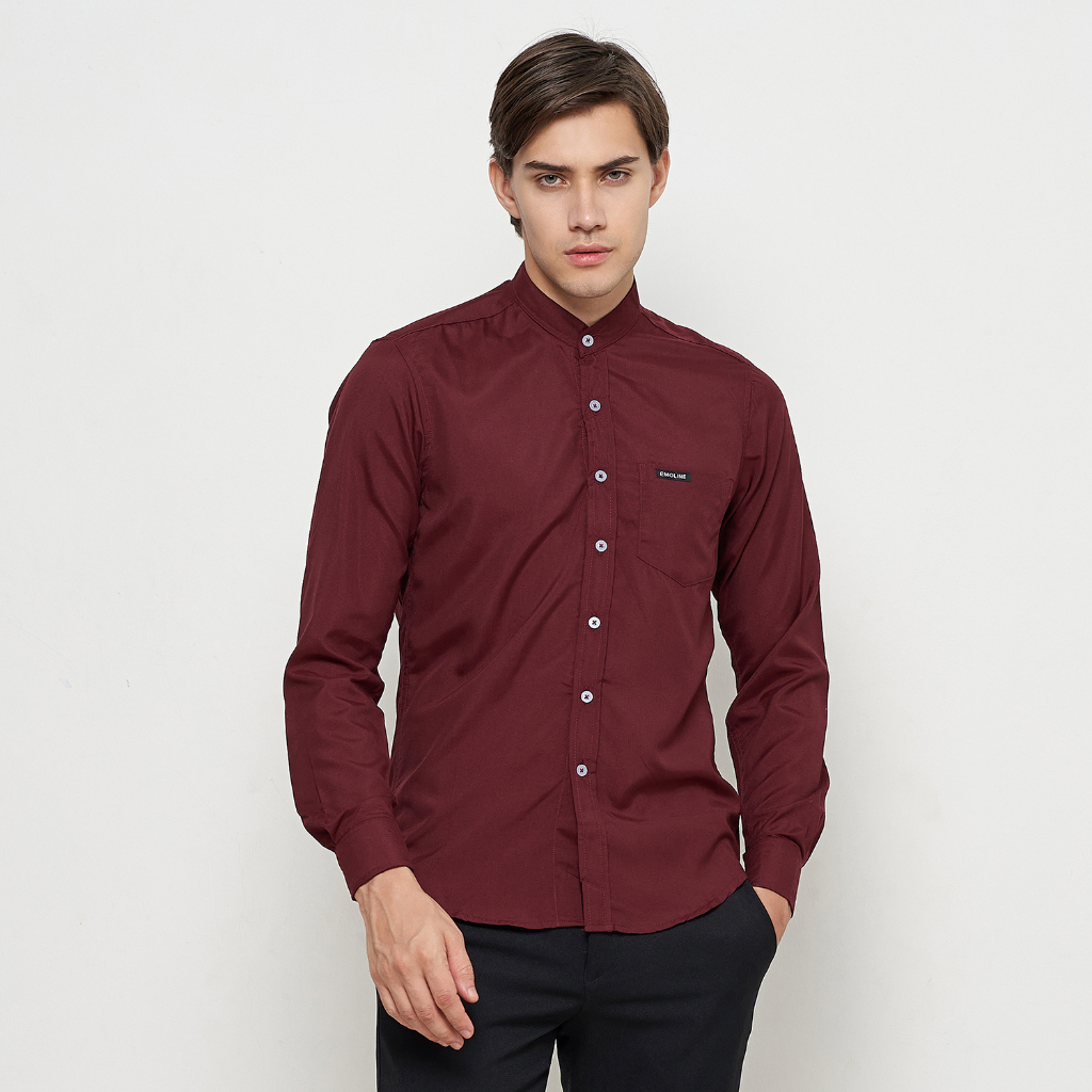 EMOLINE Kemeja Pria Shanghai Polos Panjang Maroon - Kemeja Koko Maroon Polos Pria
