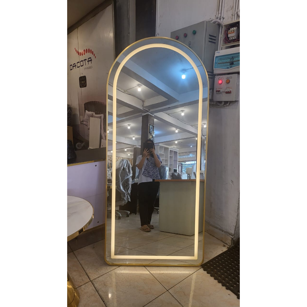 aesthetic mirror / kaca cermin lampu led