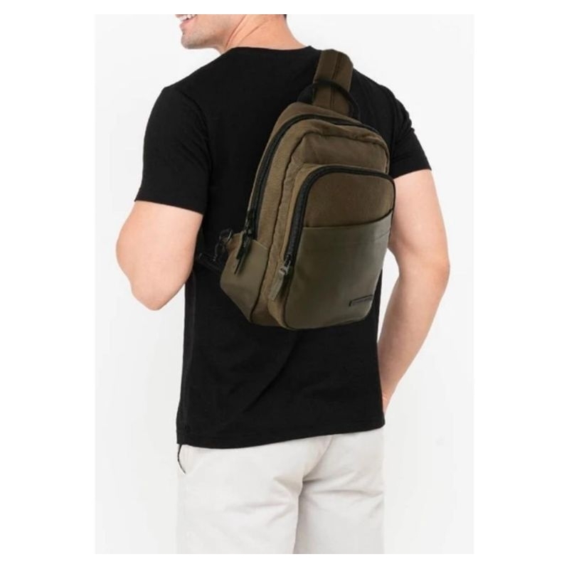 Cardinal Tas Backpack Cross Body T122