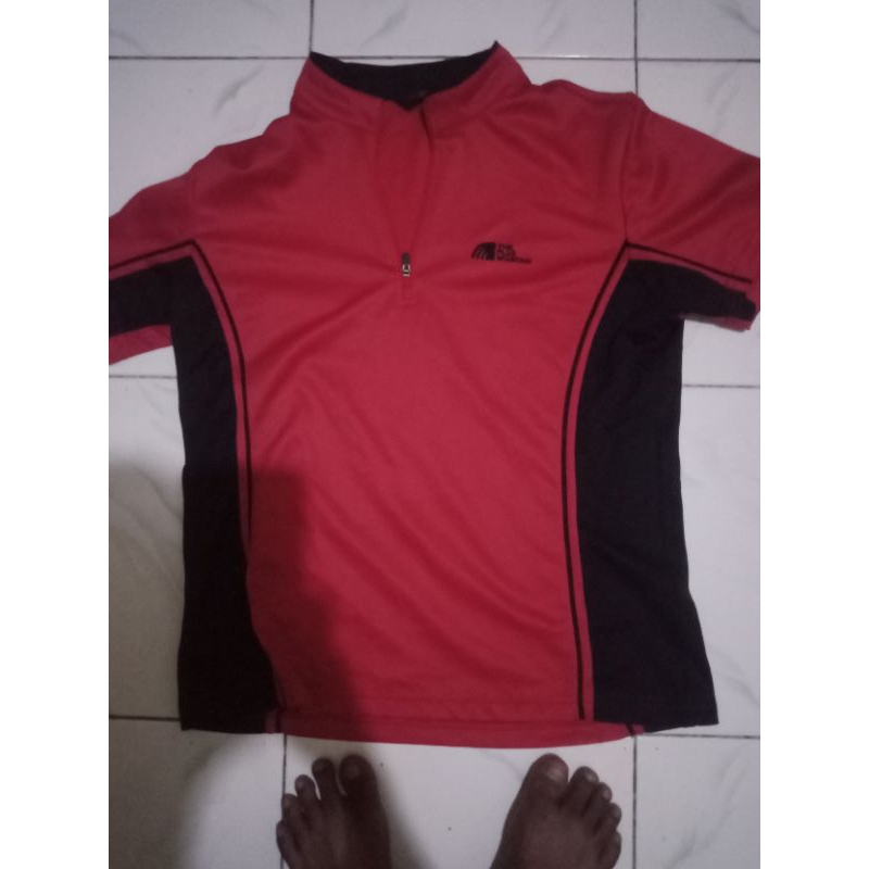 tracktop lengan pendek