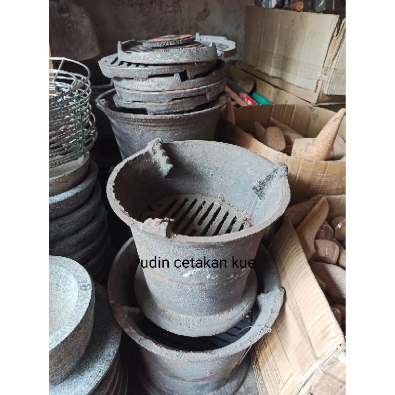 Anglo Besi Cor Kecil Tebal Tempat Arang Diameter 26cm