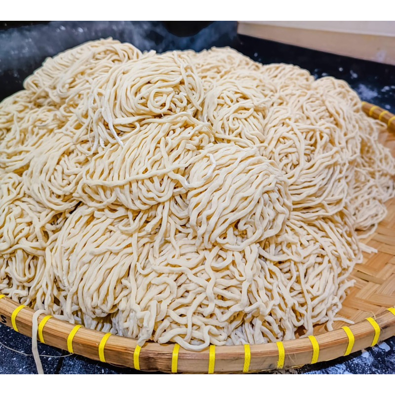 

Mie ayam mie mentah kie basah kipoan kenyal pangsit ready cod