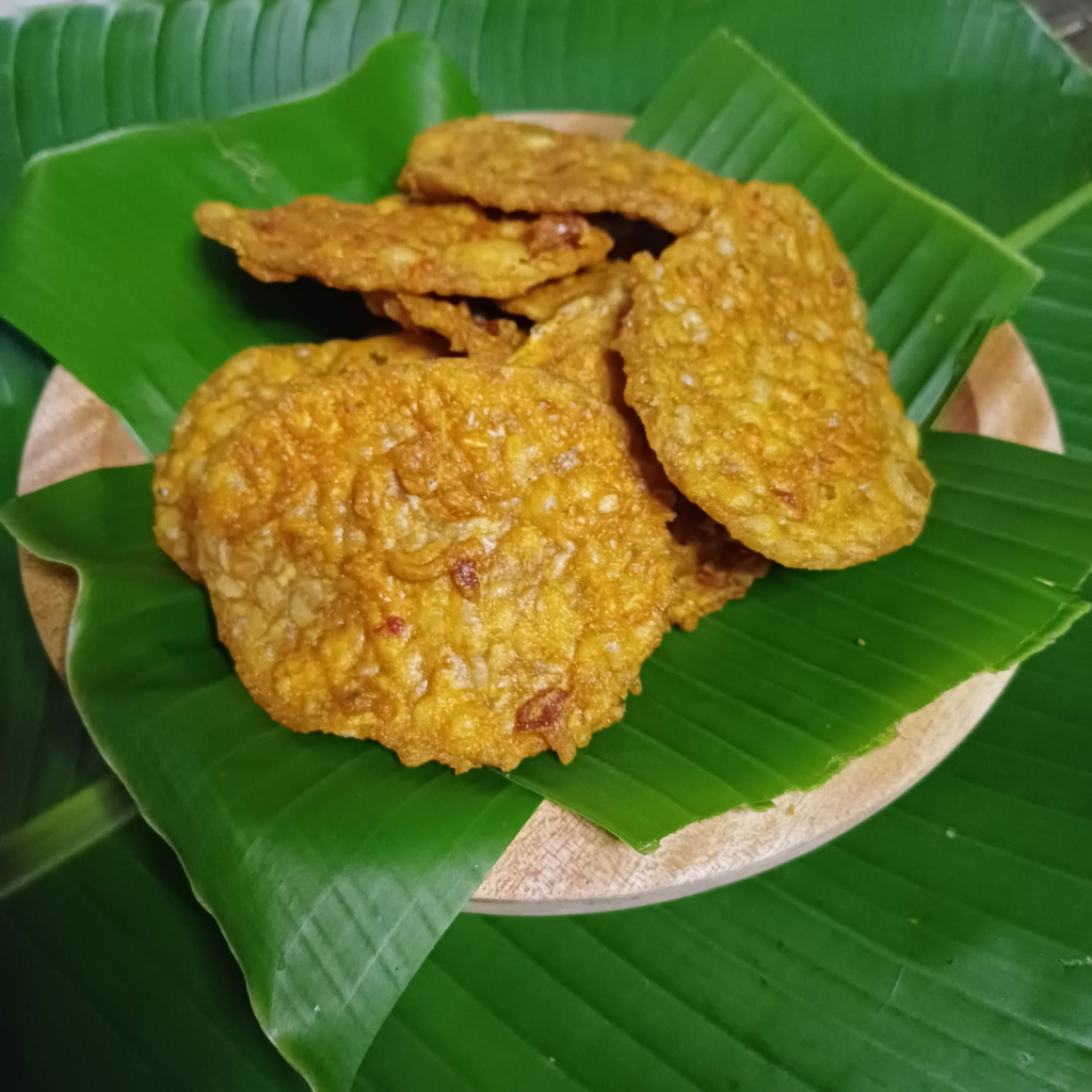 

Kripik tempe pedas manis khas bandung 1kg termurah