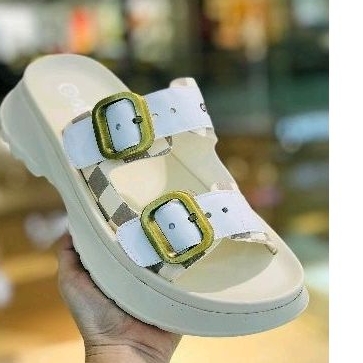 Gosh sandal slip wanita tag 599.000