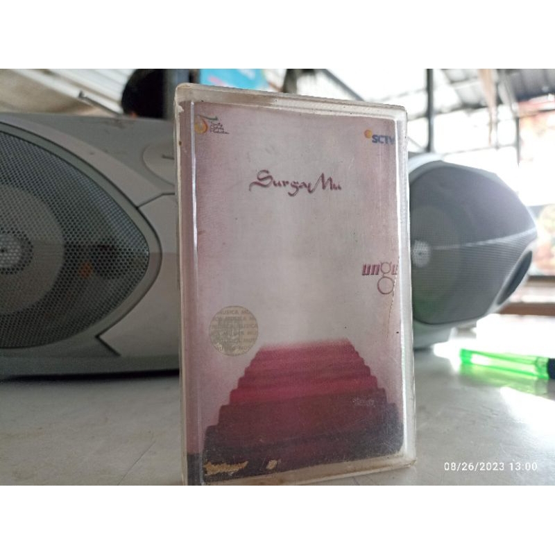 kaset pita ungu album surgamu