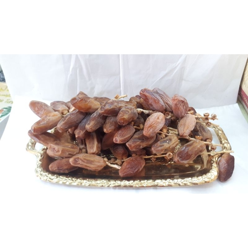 

Kurma Tunisia Tangkai 500 Gram