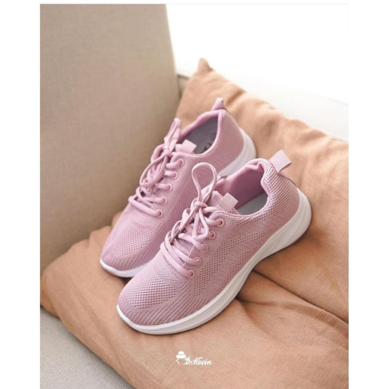 Dr. kevin sepatu wanita sz 37-40