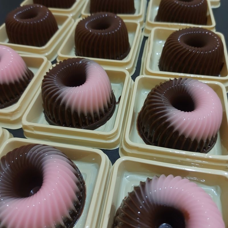 

puding coklat starwberry