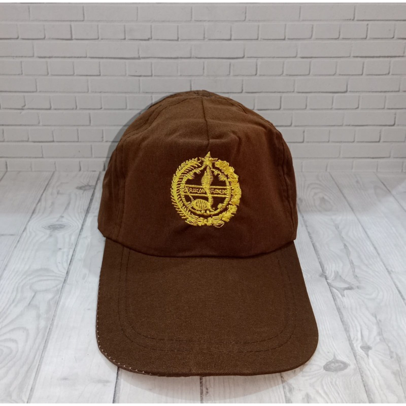 

TOPI PRAMUKA