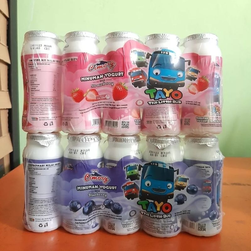 

Khusus Instan. Cimory Yogurt Drink 65ml Strawberry dan Blueberry Edisi Tayo