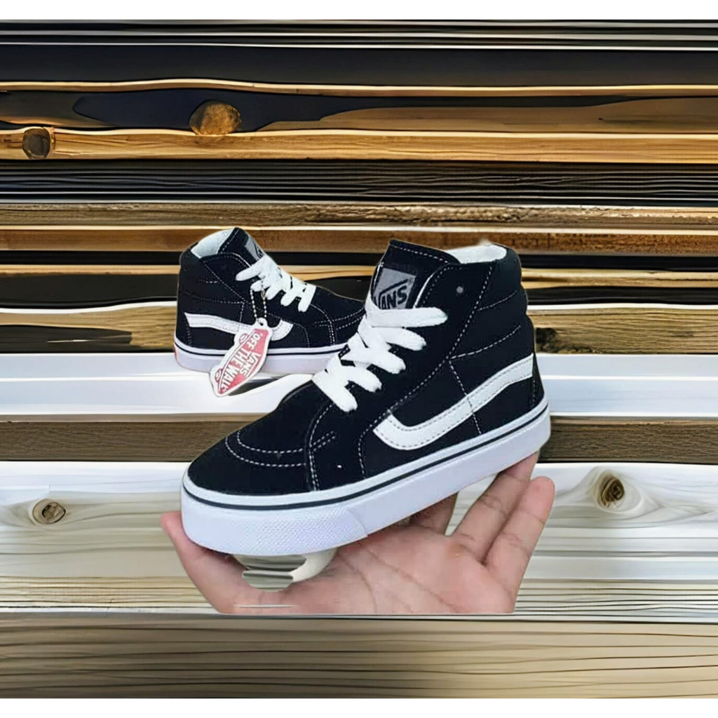 SEPATU ANAK,SEPATU ANAK LAKI LAKI,SEPATU ANAK PEREMPUAN,SEPATU ANAK SEKOLAH SD & TK,SEPATU VANS.SEPA