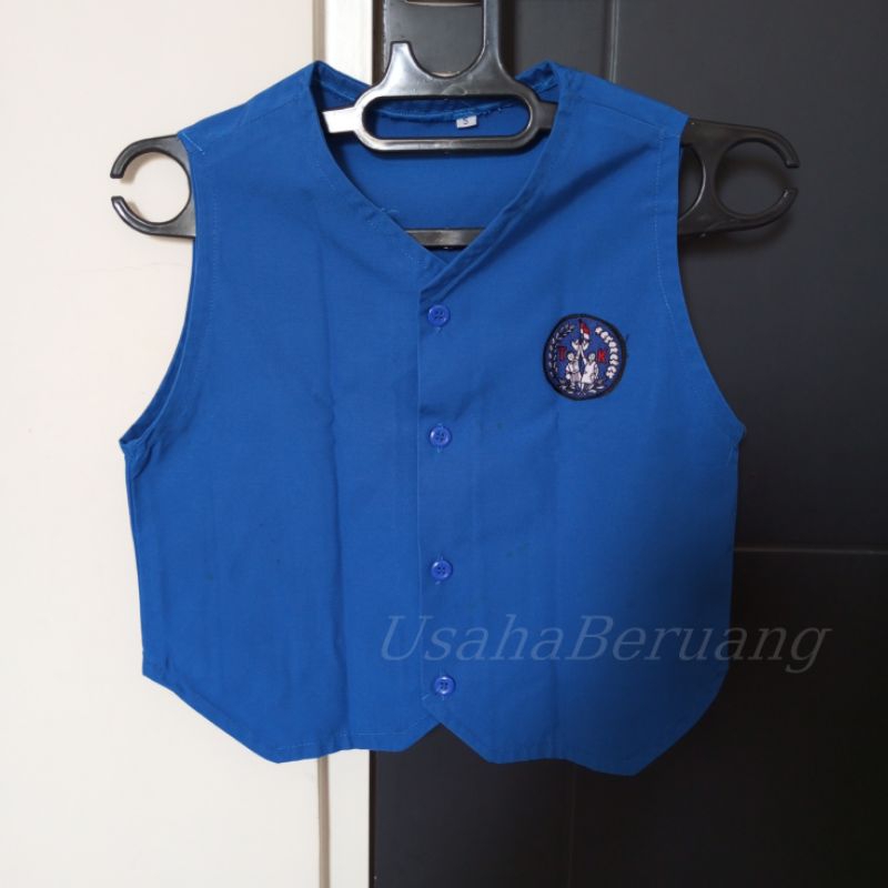 (PRELOVED) SERAGAM TK SET ROMPI+CELANA PENDEK NASIONAL BIRU BENHUR DAN MERAH MARON KOTAK CELE