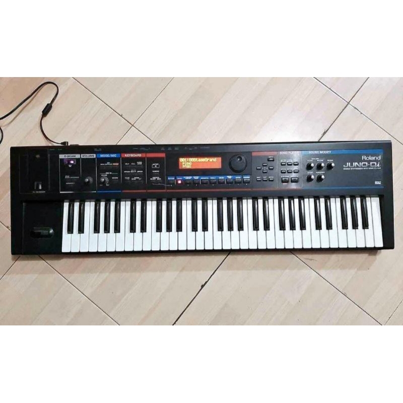 ROLAND JUNO Di SECOND ORIGINAL GOOD CONDITION
