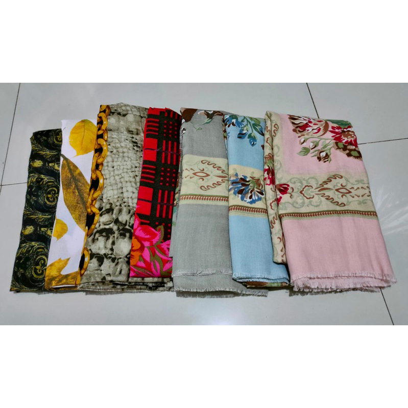 Pre Loved Ida Royani Scarves Motif Shabby