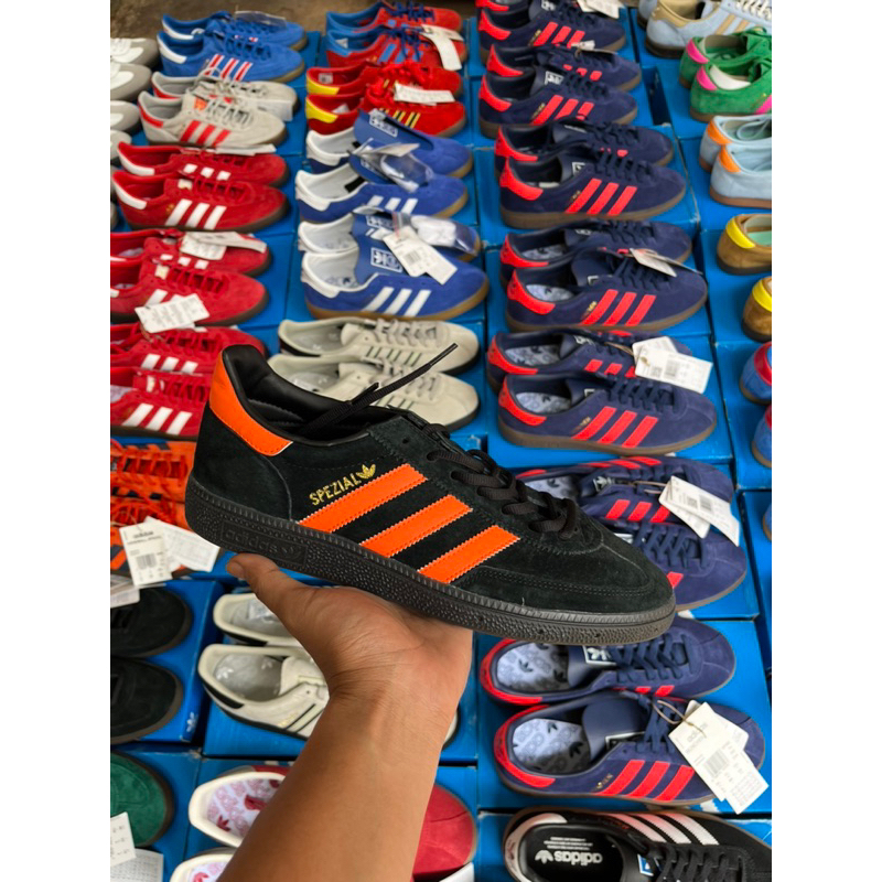 Adidas Spezial black oren
