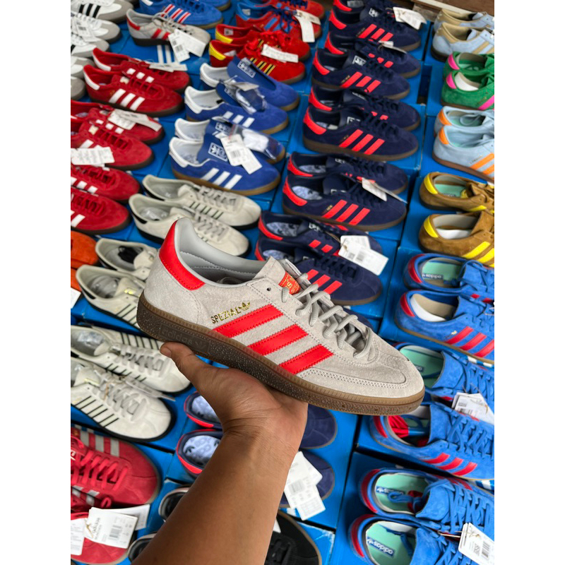 Adidas Spezial grey red