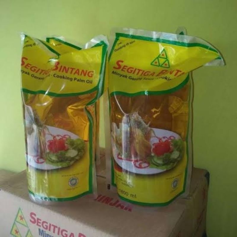 

Minyak Goreng Segitiga Bintang kemasan pouch 1,8 liter/ 1800 ml