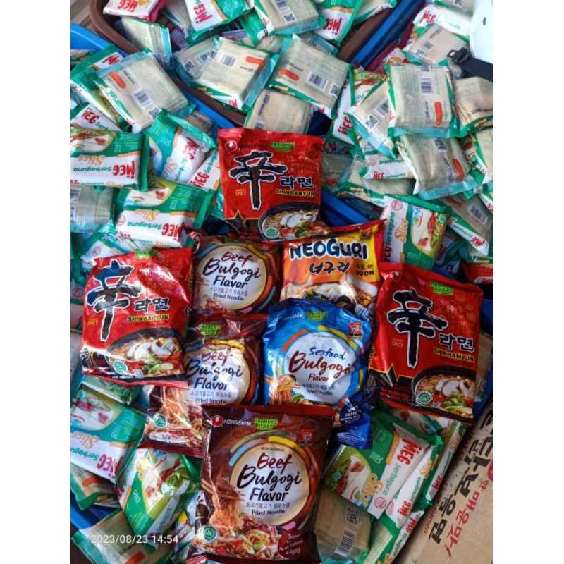 

paket mie nongshim
