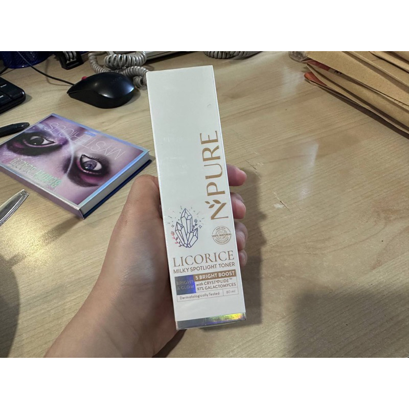 Npure licorice milky spotlight toner