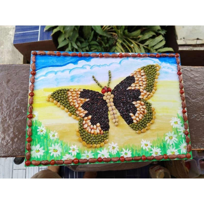 kolase biji bijian kupu kupu background lukis