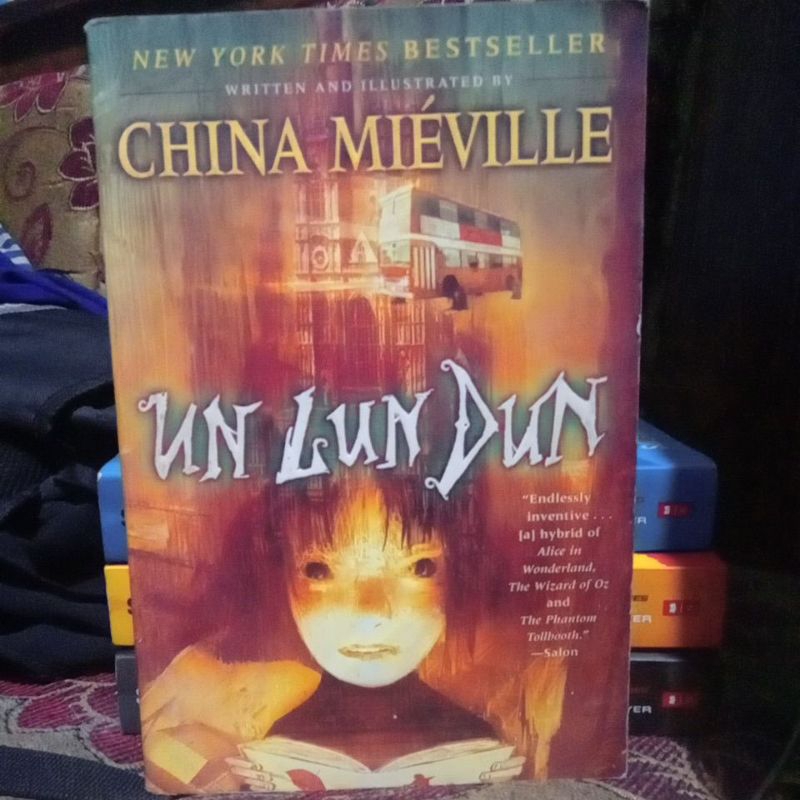 NOVEL BAHASA INGGRIS CHINA MIEVILLE UN LUN DUN (BESTSELLER)