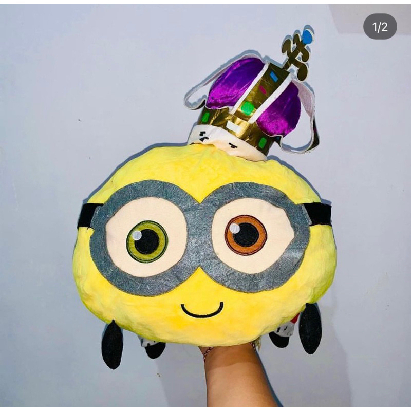 Bantal Minions King Bob