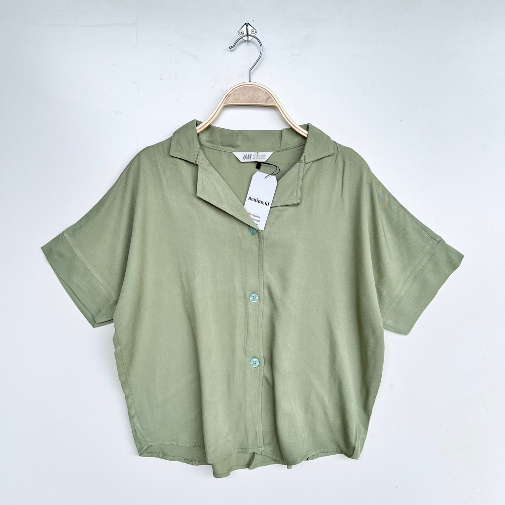 KEMEJA CROP WANITA/KEMEJA PENDEK WANITA/KEMEJA POLOS PENDEK WANITA TERBARU/KEMEJA RAYON