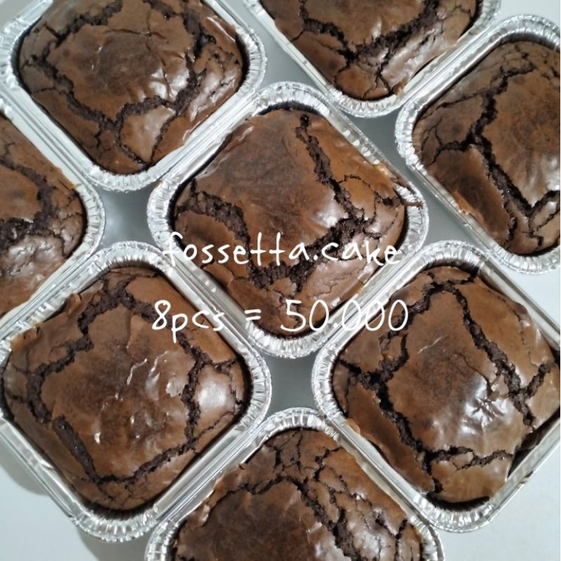 

8 PCS MINI BROWNIES PANGGANG BRONIS COKLAT COKELAT CHOCOLATE BESAR CATERING CAKE ULANG TAHUN KUE CAKE BIRTHDAY SNACK DESSERT BOX IDE BAKULAN SESERAHAN LUMER FUDGY NYOKLAT