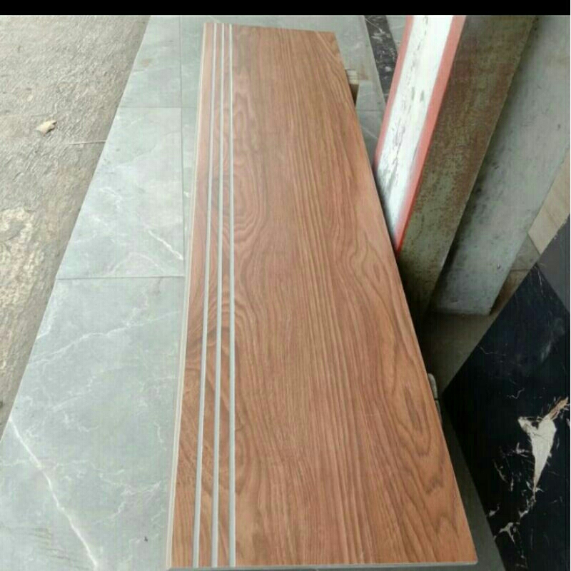 granit anak tangga 30x120/20x120 motif kayu